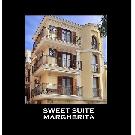 Sweet Suite Margherita B&B Маргерита-ди-Савойя Экстерьер фото
