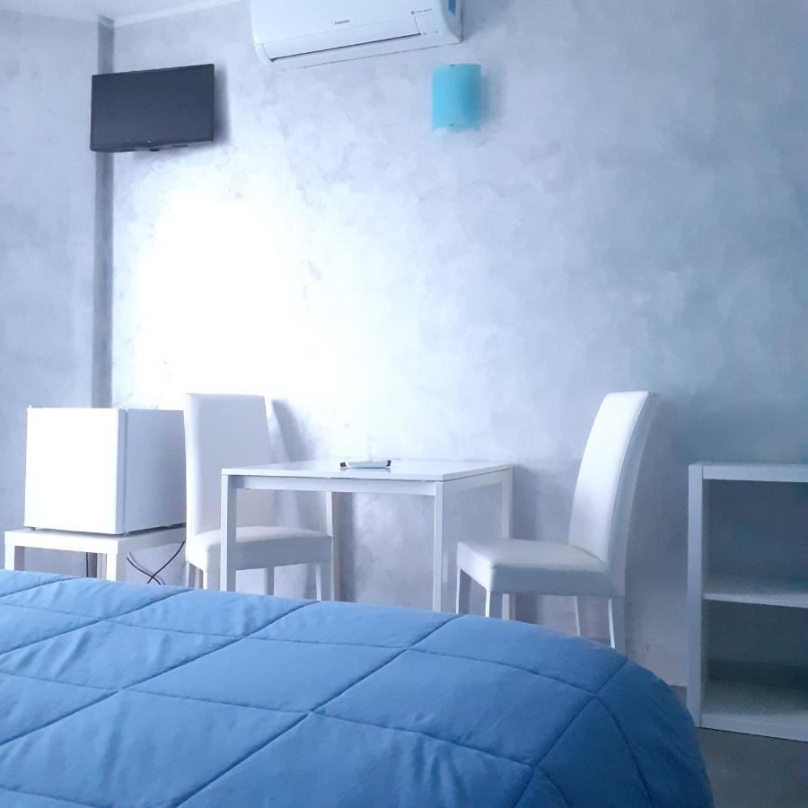 Sweet Suite Margherita B&B Маргерита-ди-Савойя Экстерьер фото