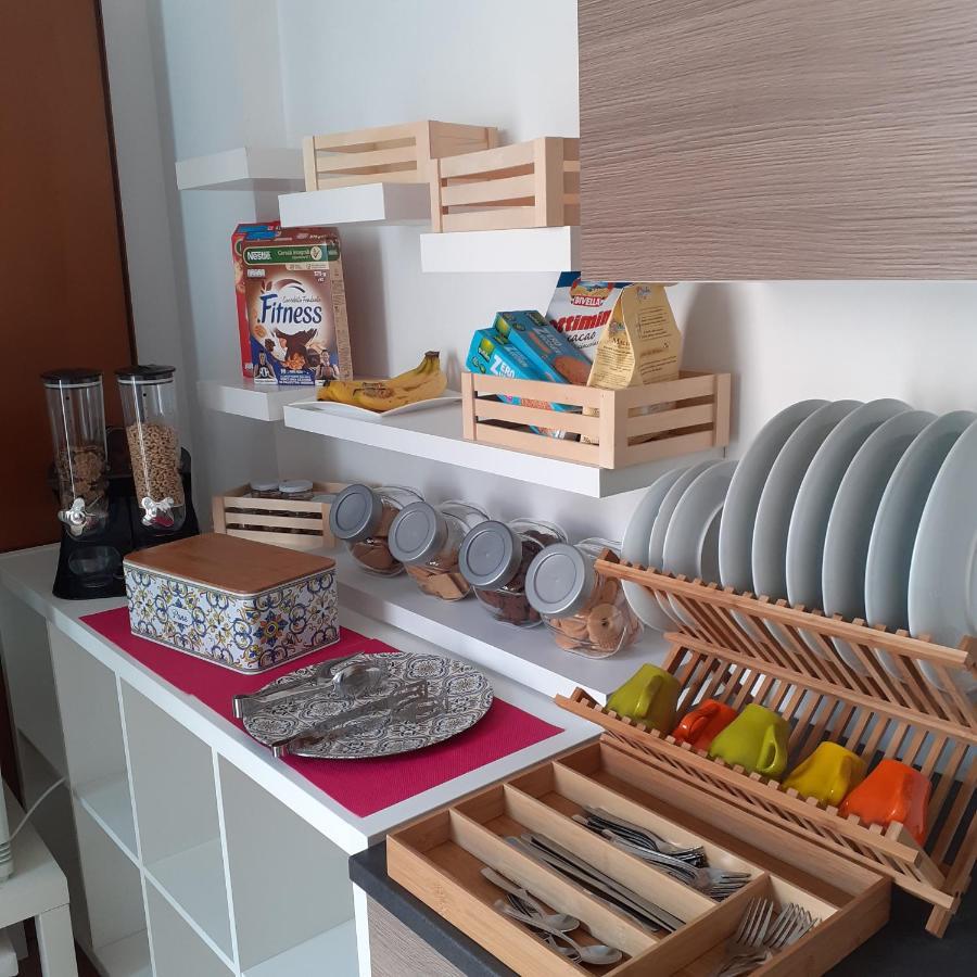Sweet Suite Margherita B&B Маргерита-ди-Савойя Экстерьер фото